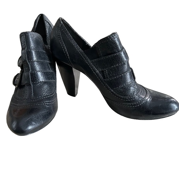 Report Leather Heeled Buckle Shoes - Picture 7 of 10